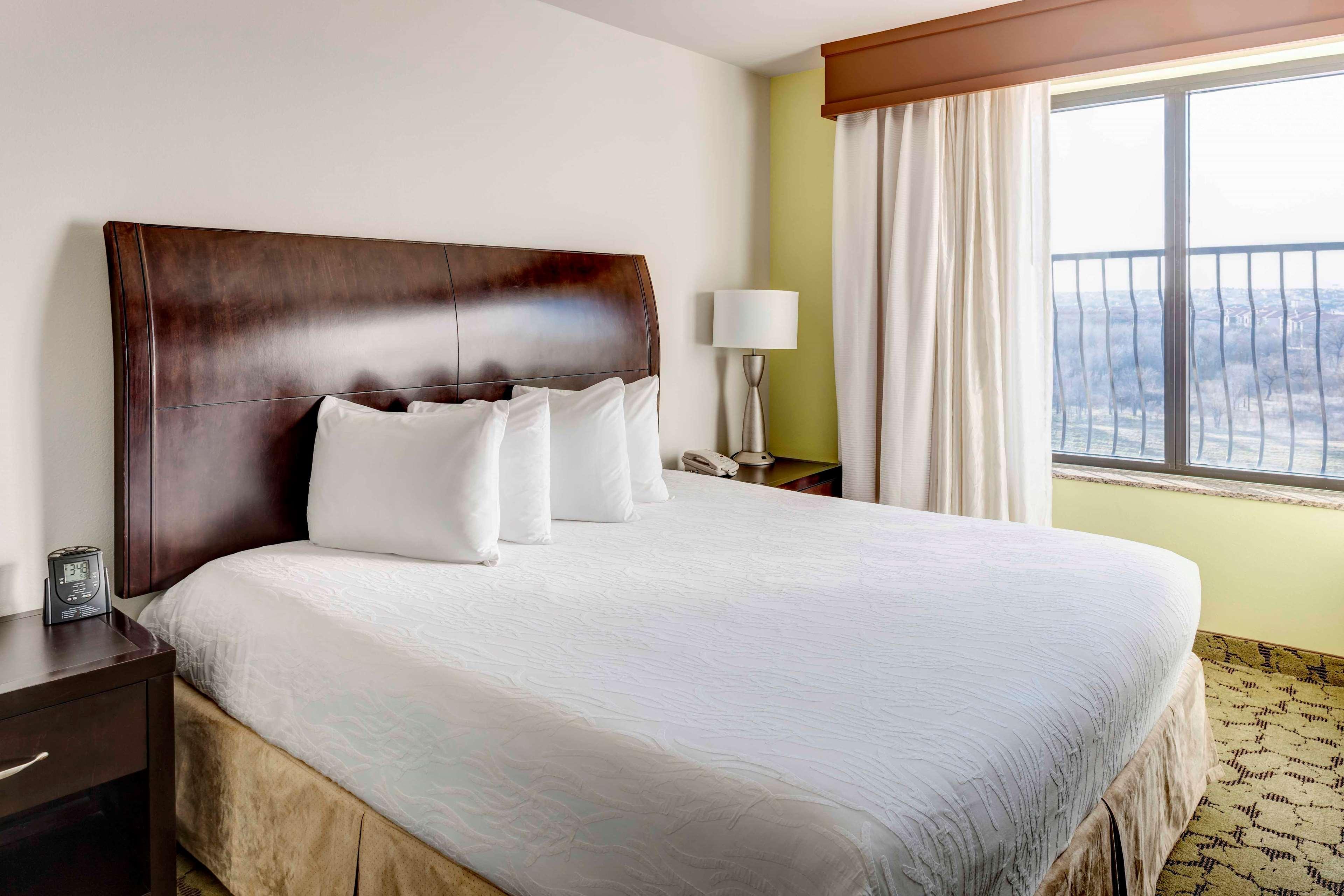 Hilton Garden Inn Dallas Луїсвілл Екстер'єр фото