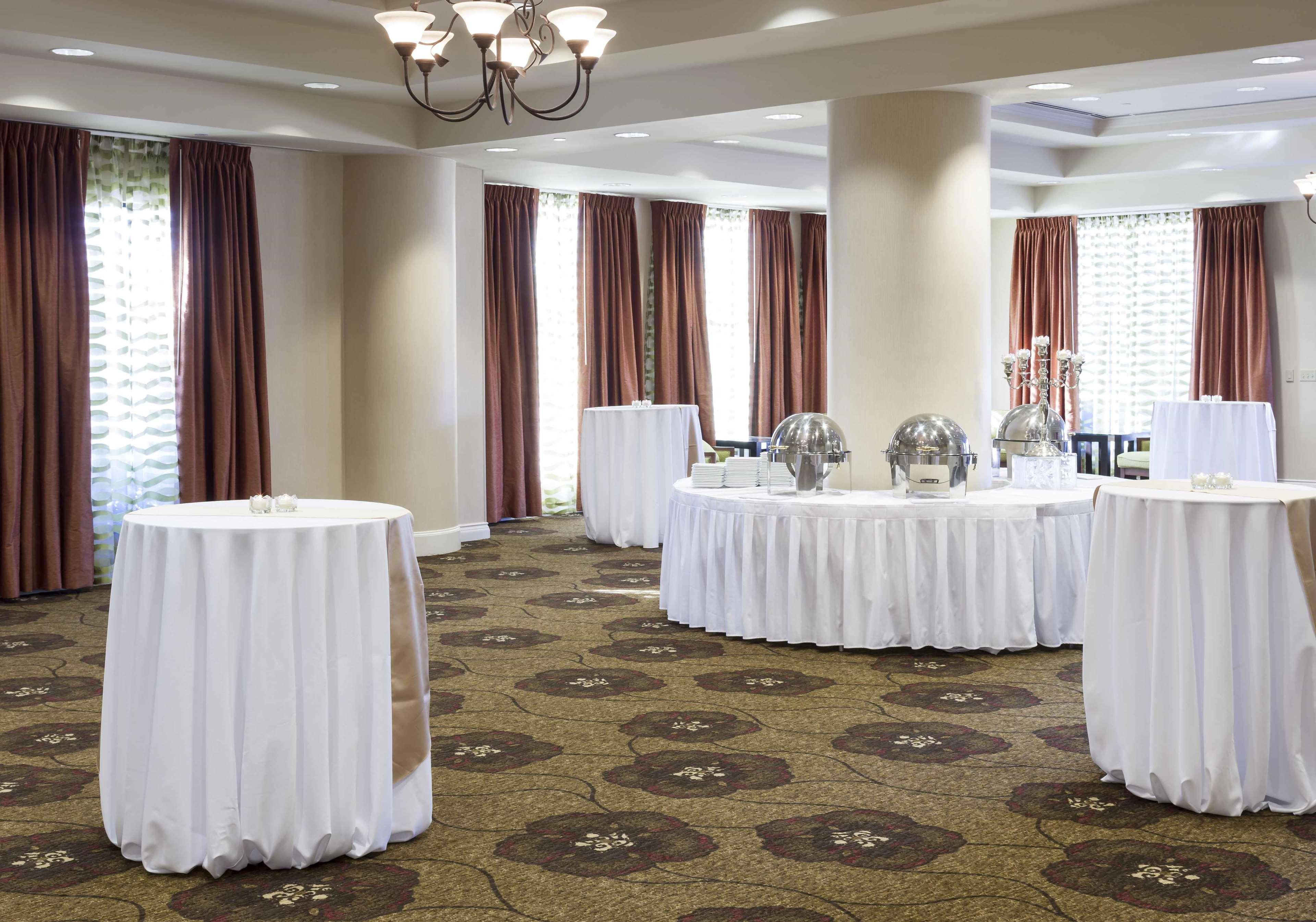 Hilton Garden Inn Dallas Луїсвілл Екстер'єр фото