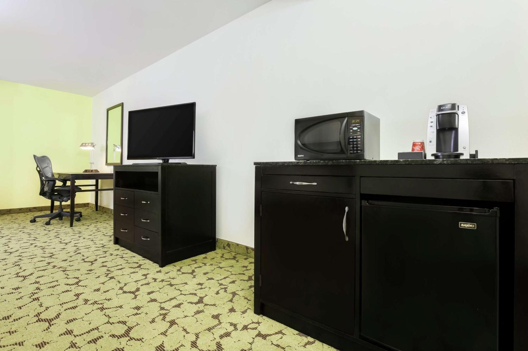 Hilton Garden Inn Dallas Луїсвілл Екстер'єр фото