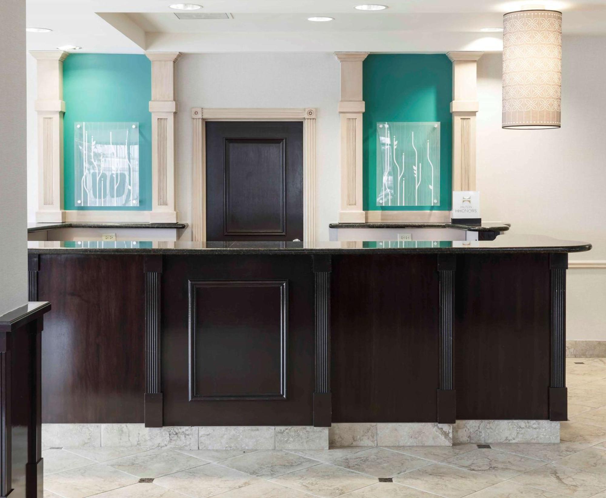 Hilton Garden Inn Dallas Луїсвілл Екстер'єр фото