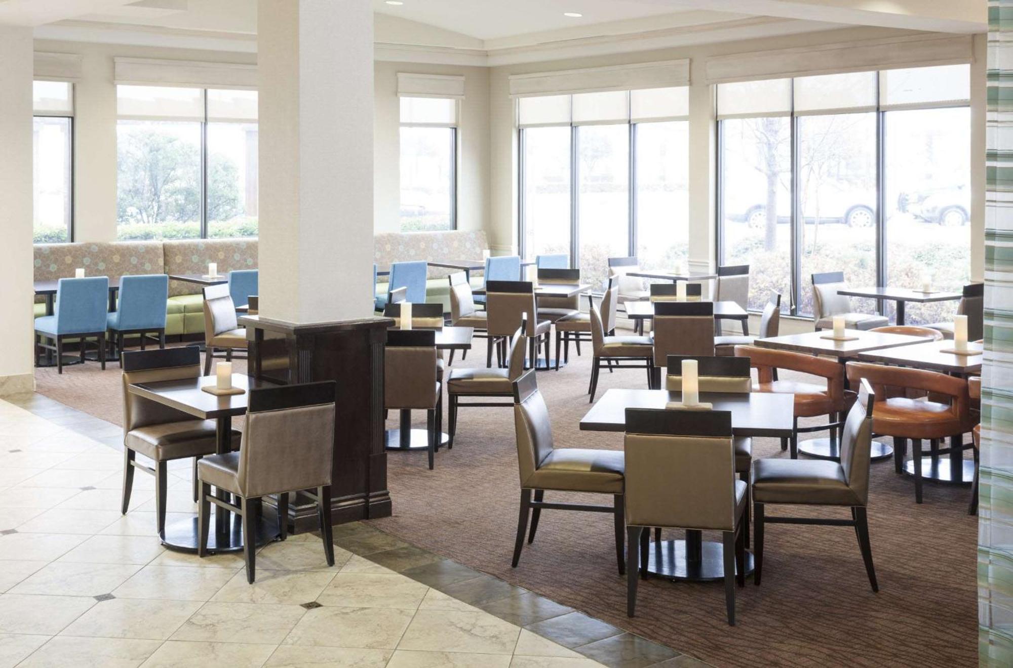 Hilton Garden Inn Dallas Луїсвілл Екстер'єр фото