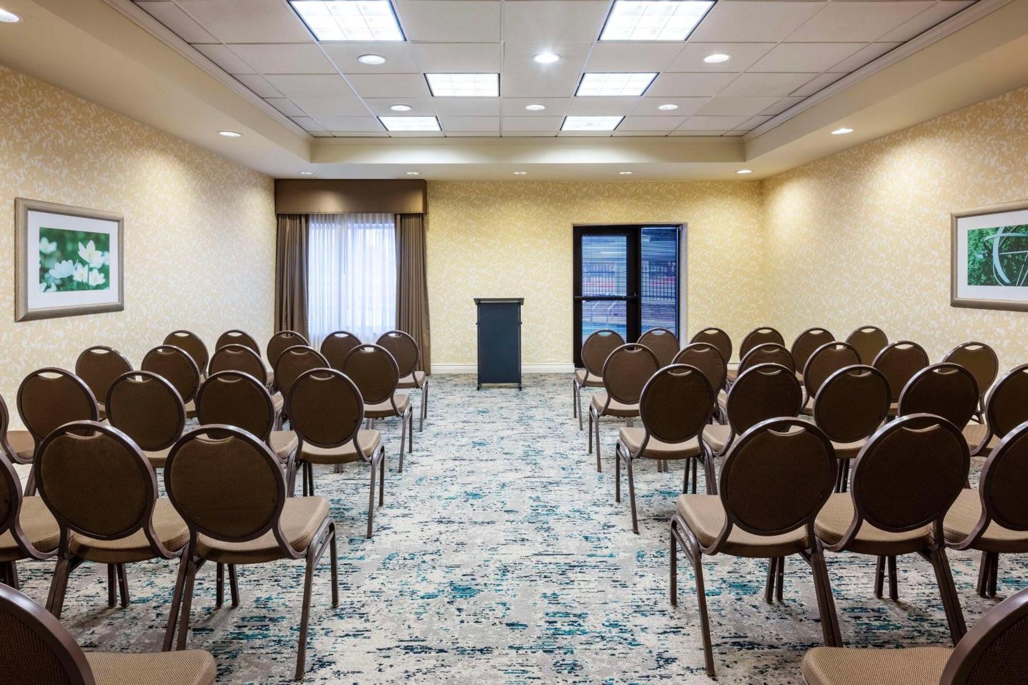 Hilton Garden Inn Dallas Луїсвілл Екстер'єр фото