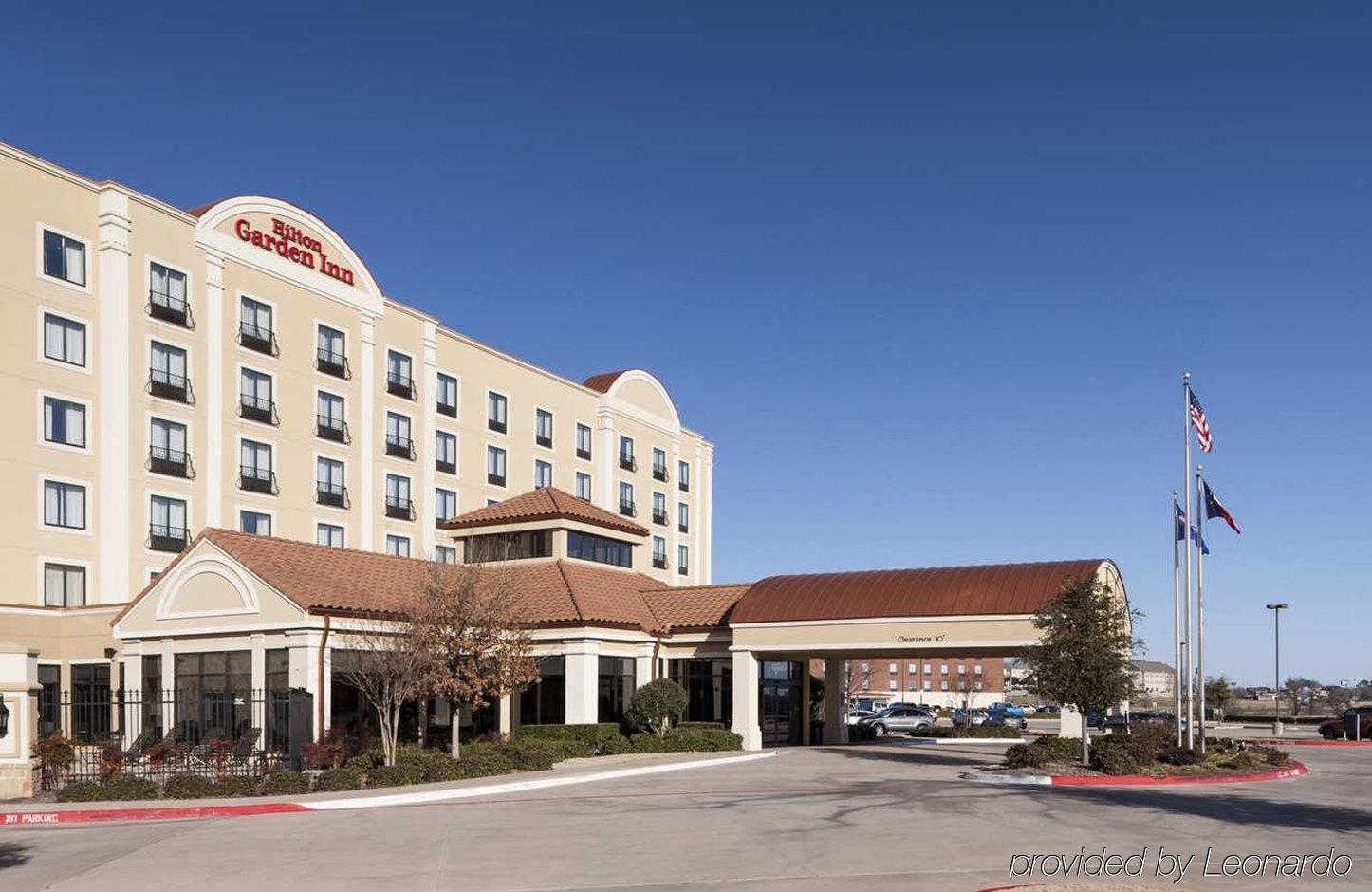 Hilton Garden Inn Dallas Луїсвілл Екстер'єр фото